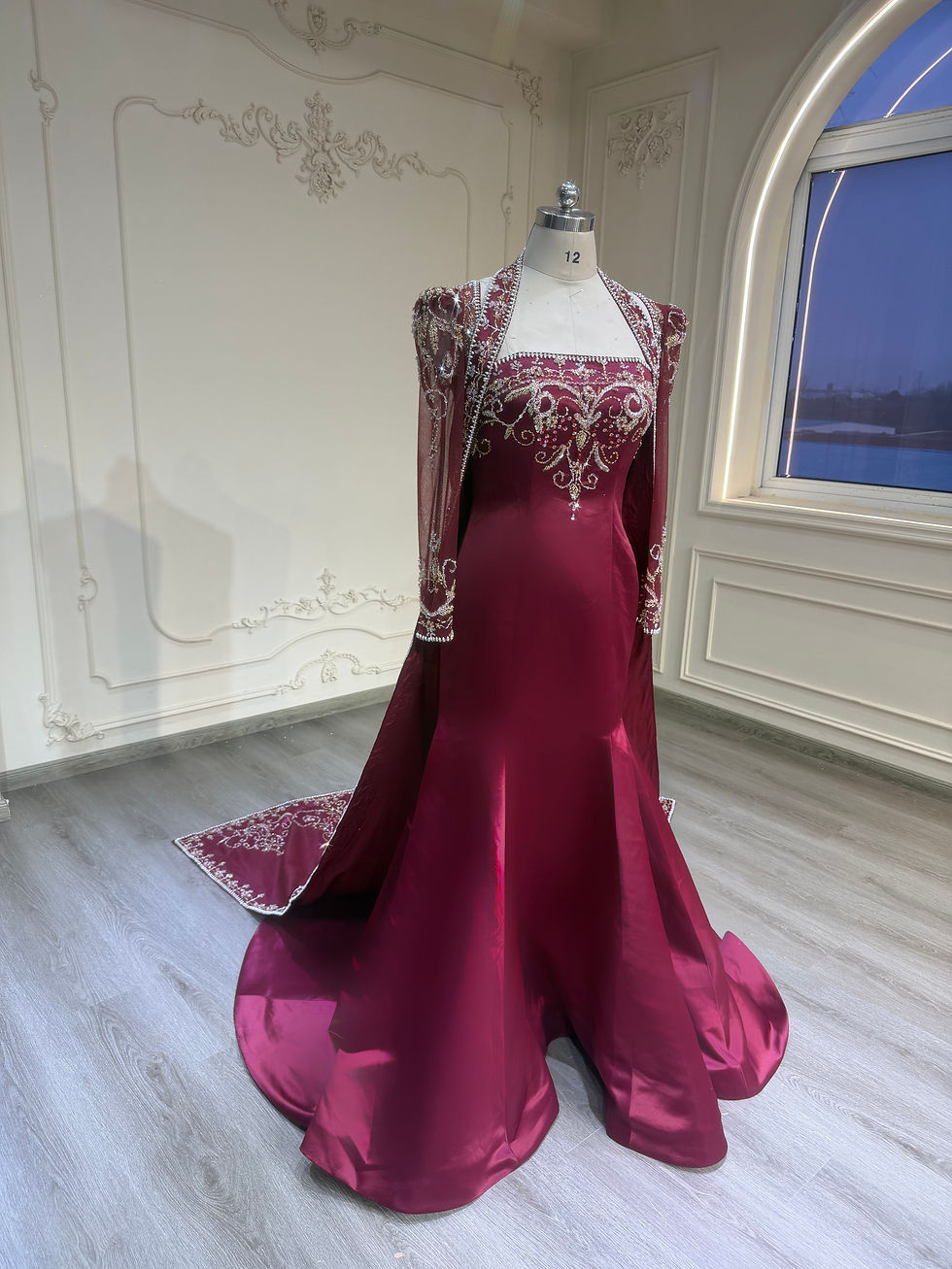 Thumbnail: Maroon fishtail henna dress with veil فستان ملكة ماروني مع طرحة