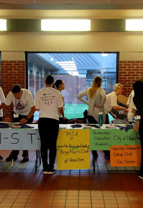 volunteers_at_check-in_large.jpg