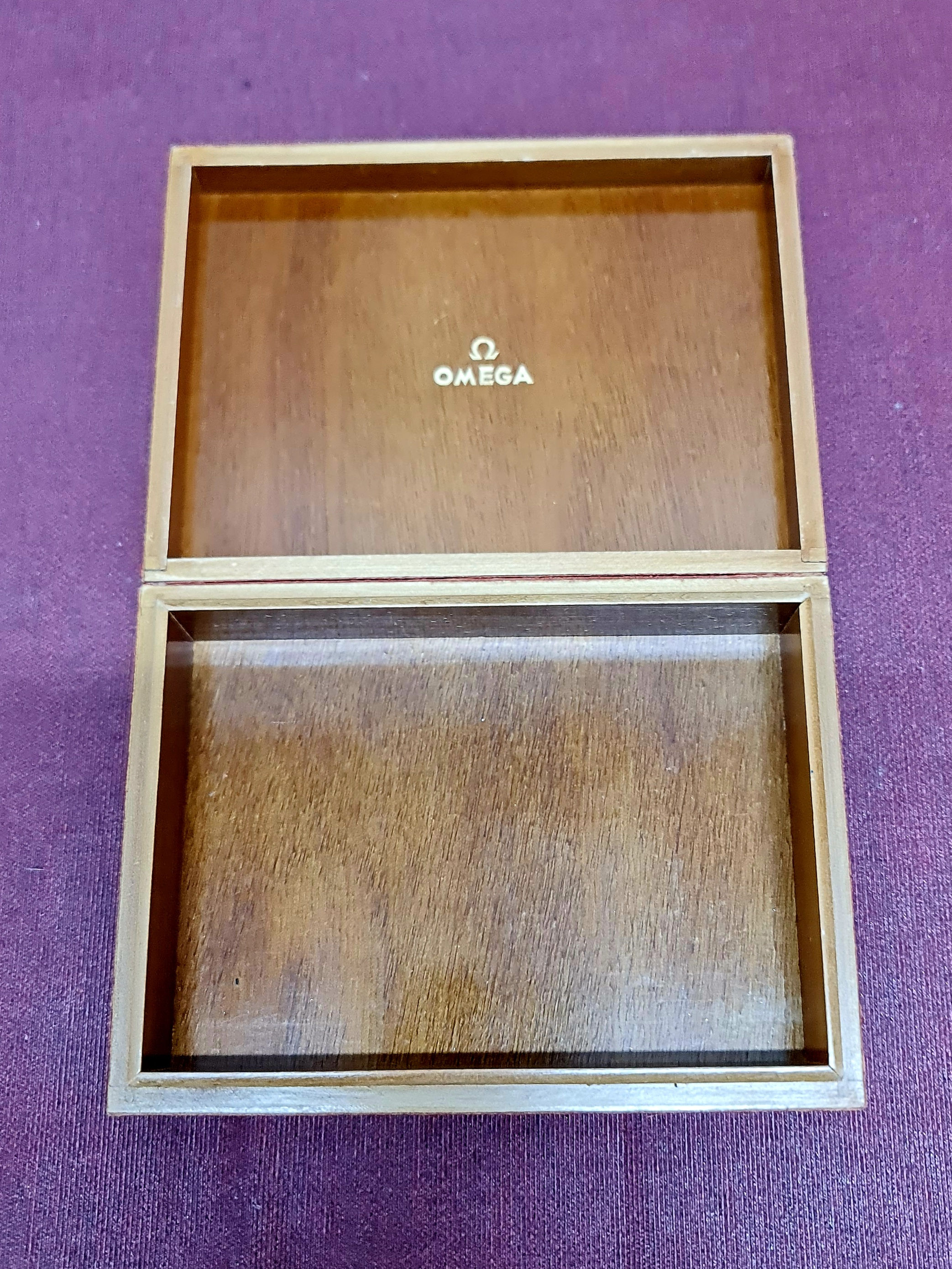 Antigua Caja madera Reloj Omega
