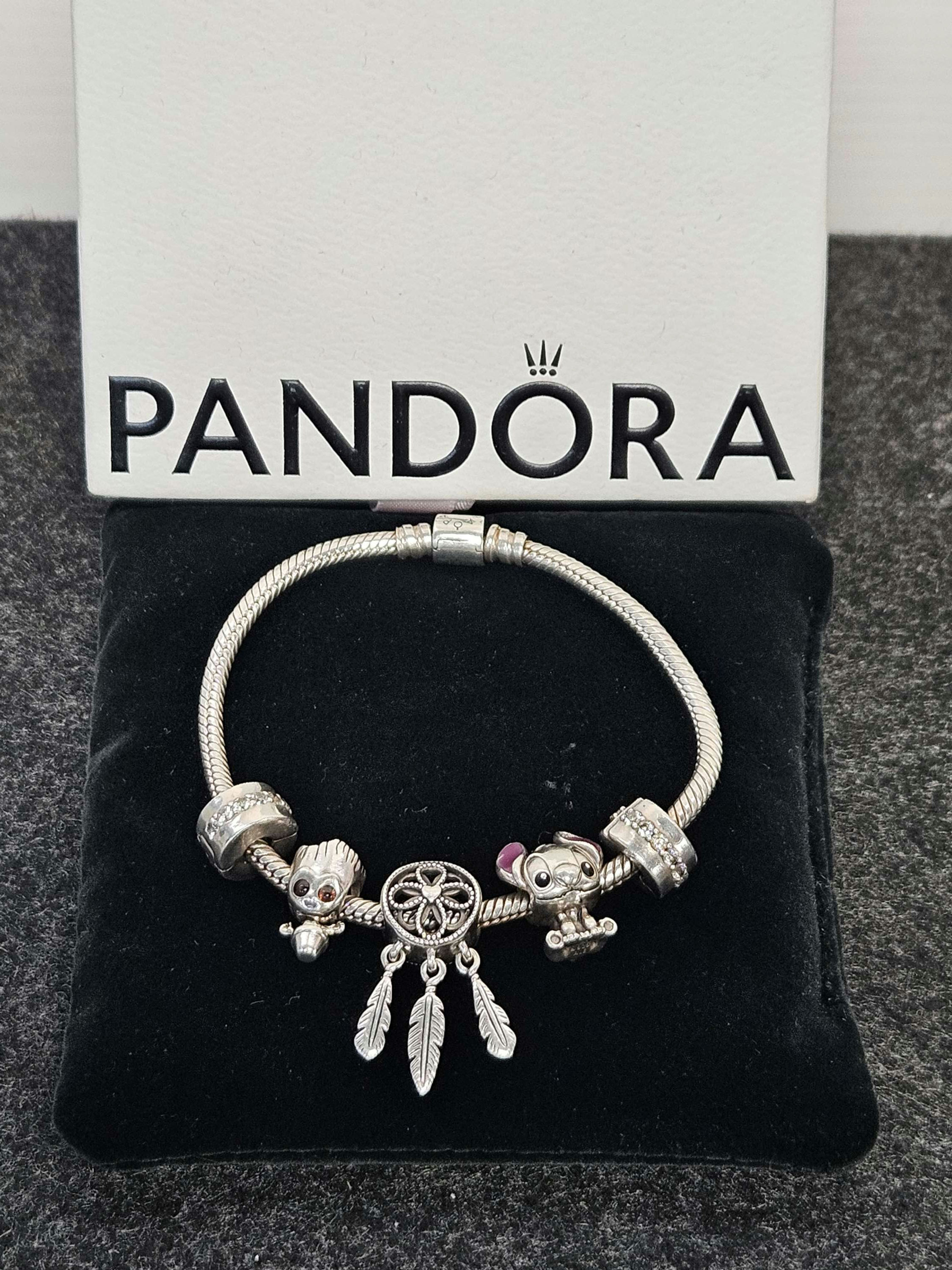 Pulsera charms Pandora + Charm de regalo