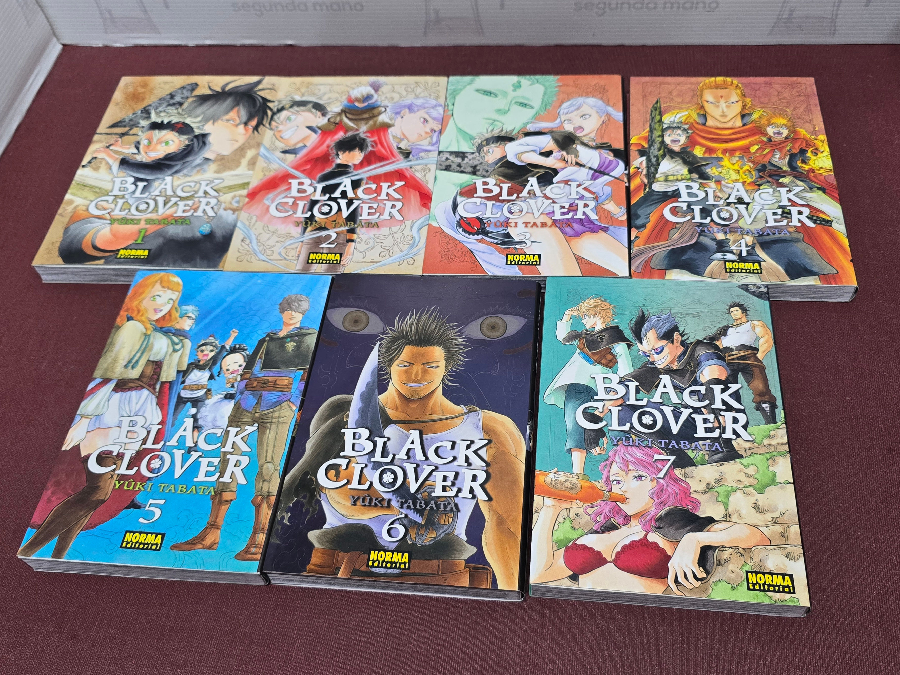 Manga Black Clover 1-7 como nuevos