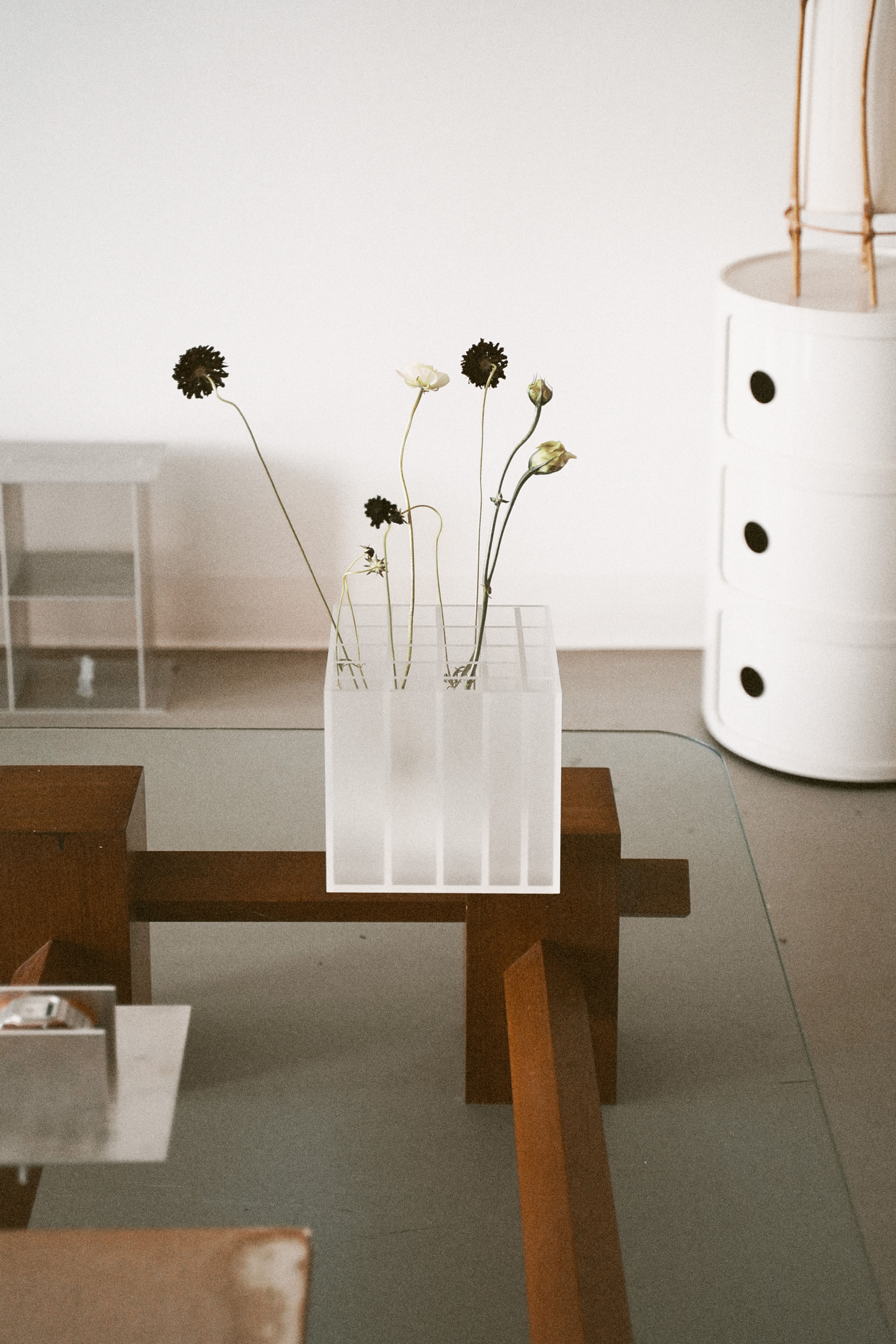 Ro Vase in Acrylic by Annaka Hoelk Studio