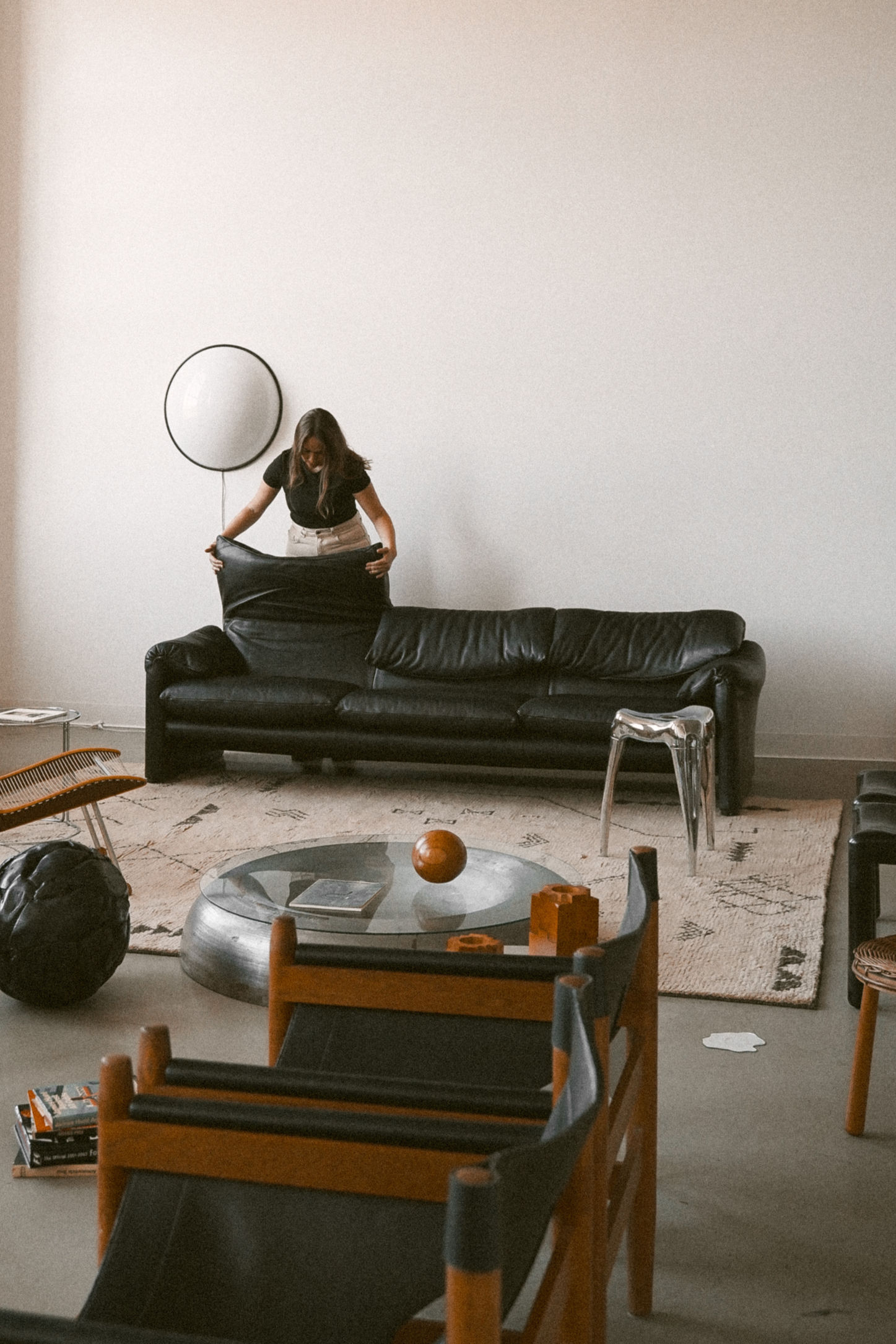 Maralunga Sofa in Pebble Black Leather by Vico Magistretti for Cassina