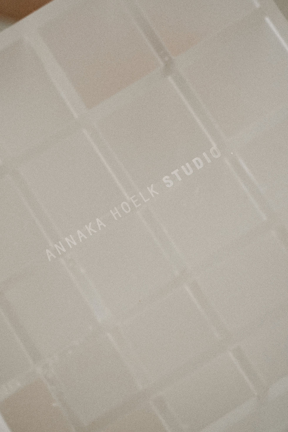 Thumbnail: Ro Vase in Acrylic by Annaka Hoelk Studio