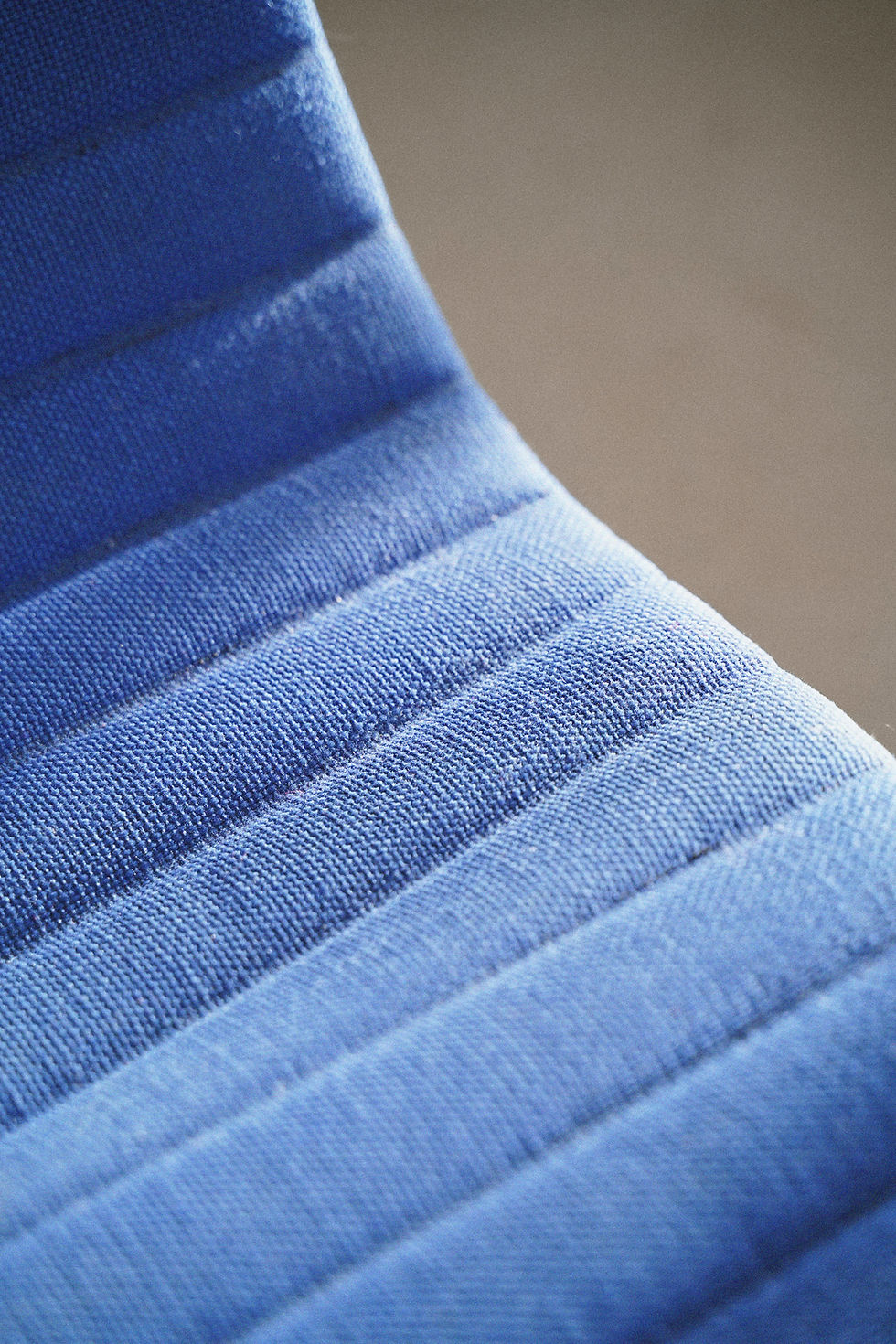 Thumbnail: Eames Thin Pad Lounge Chair in Blue by Charles and Ray Eames for Herman Miller