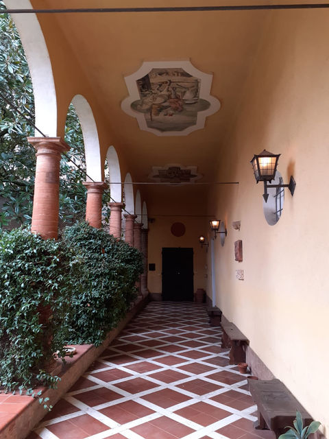 Ferrara chiostro.jpeg