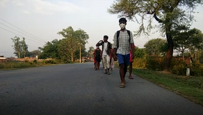 सोनभद्र में मजदूरों का हंगामा, छत्तीसगढ़ सरकार की शर्मनाक हरकत