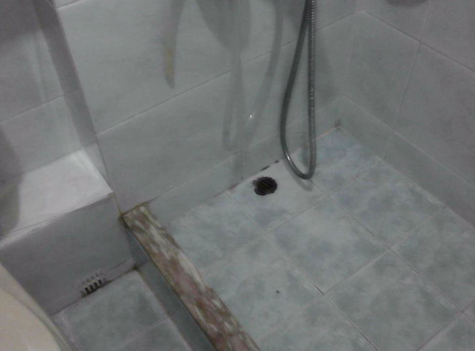 企缸漏水 防水層破損 浴室漏水 問題 漏水檢查