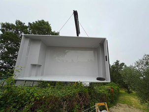 Installation d’une piscine coque Mirande avec volet immergé à Belcastel