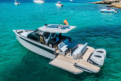 MAORI 50 Luxury yacht for Charter Sardin