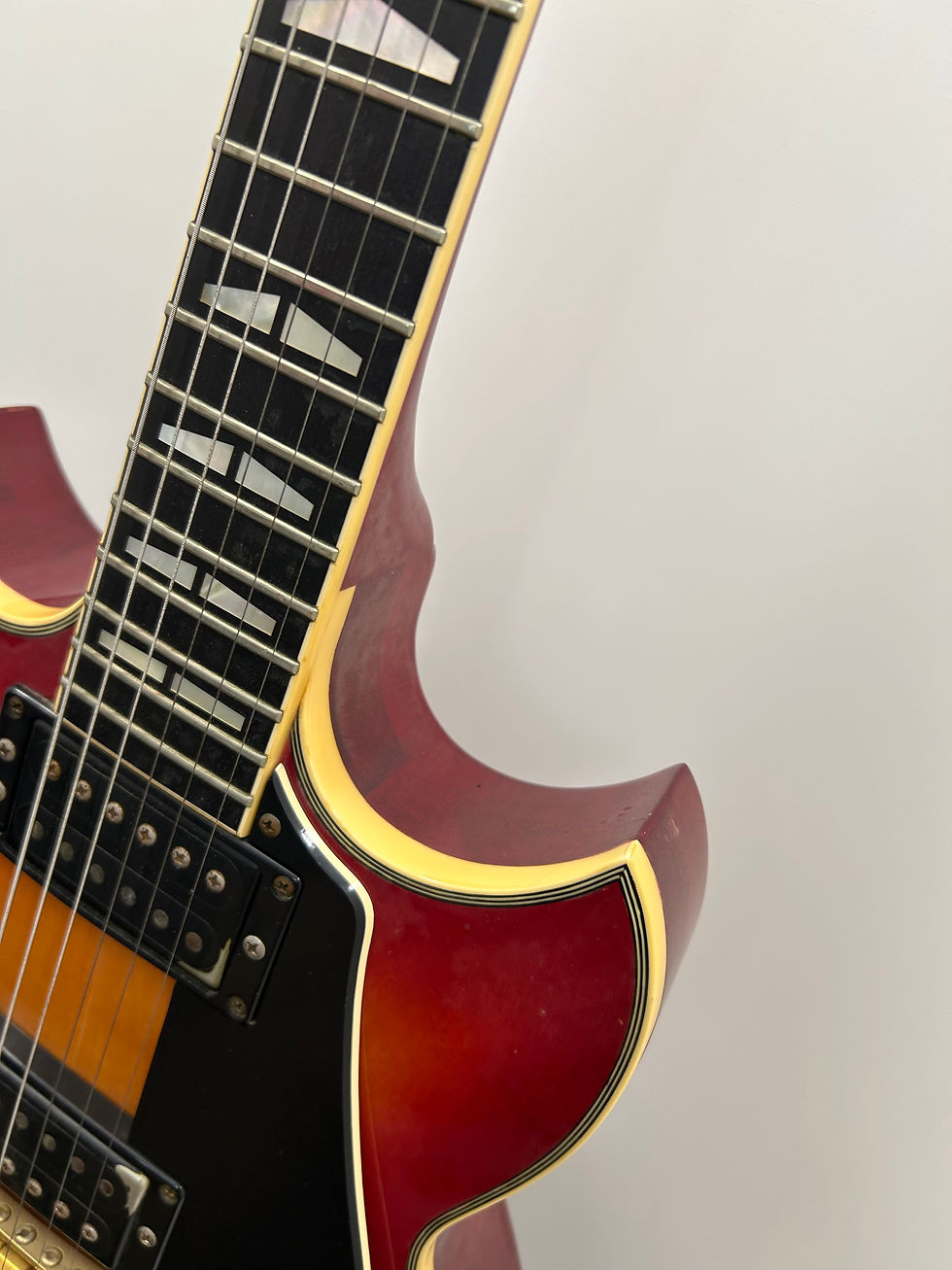 Thumbnail: Yamaha SG1000 vintage Carlos Santana's spirit