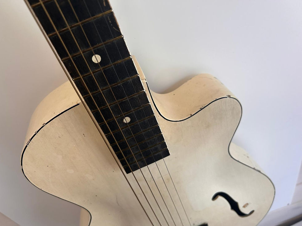 Thumbnail: egmond lucky 7 vintage archtop guitar 1960's