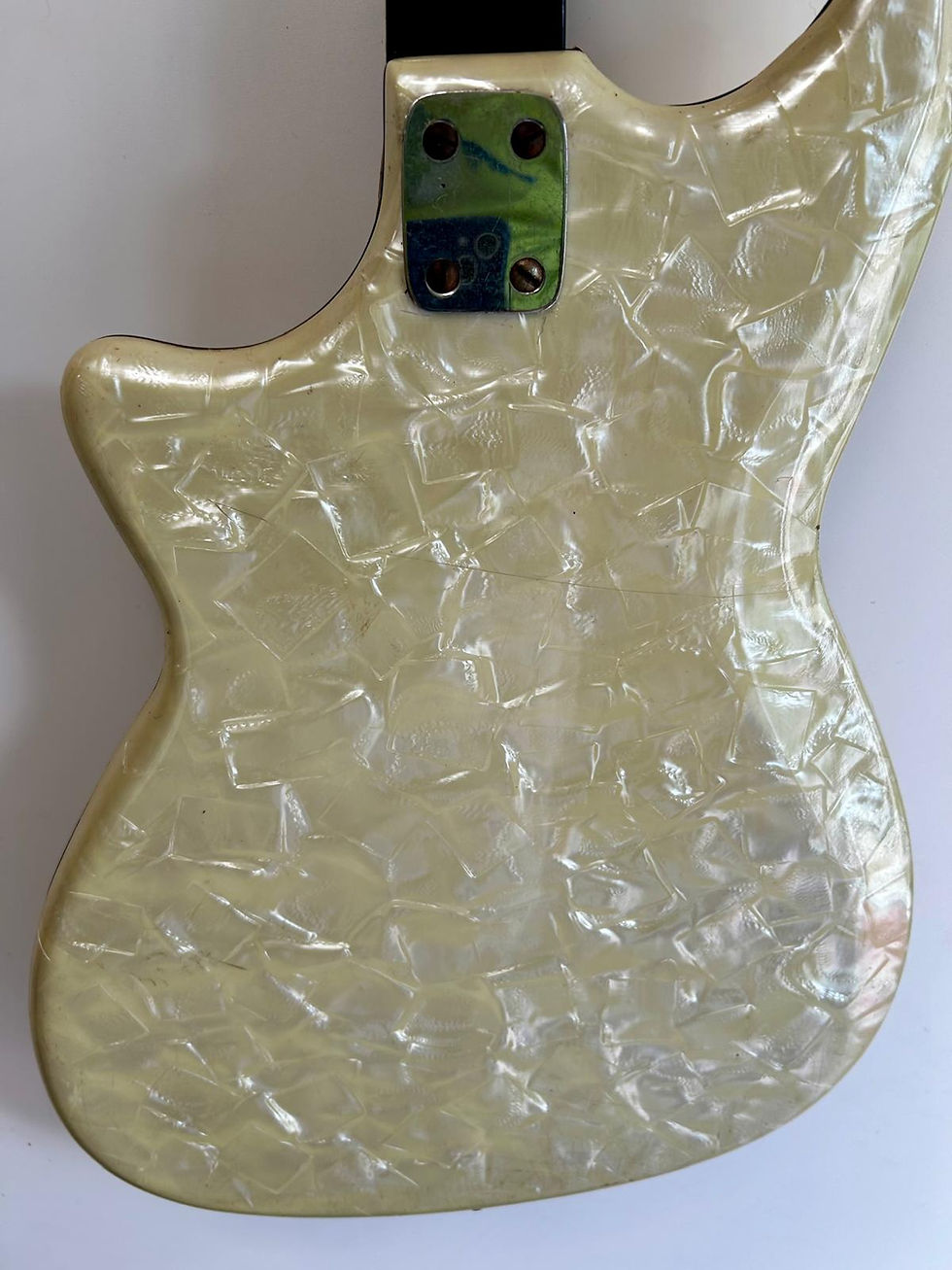 Miniature : Isana Elvis Presley's luthier jaguar vintage guitar 1965