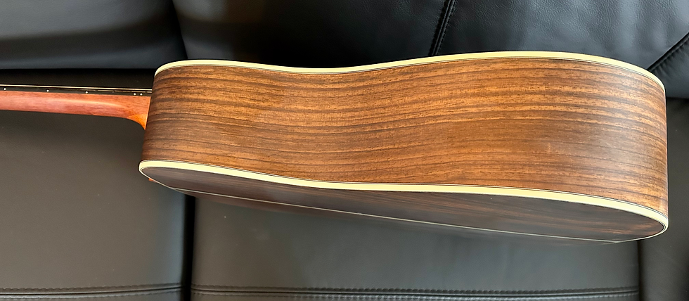 Miniature : Freddie Mercury Queen guitar painted Montreux 2011