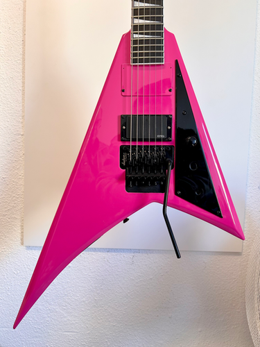 Jackson Randy Rhoads EMG 81 floyd rose Pink color