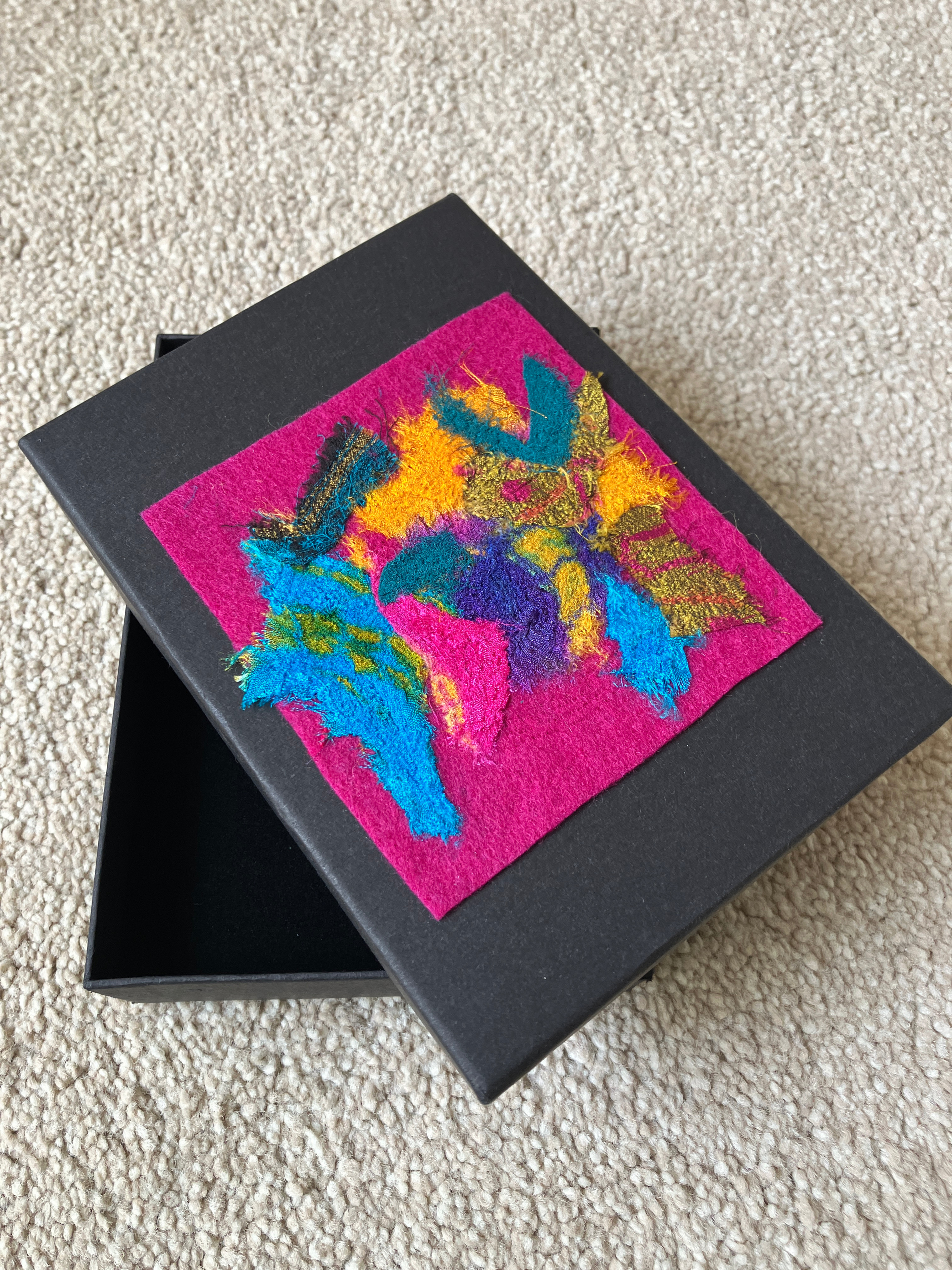 Attractive, useful box decorated with felted fabrics