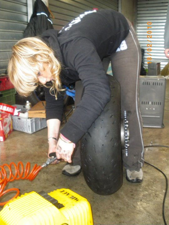 mon 1 er changement de roue!