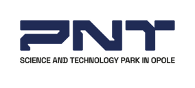 LOGO_PNT_EN_pelna_nazwa_(granatowe)_1.png