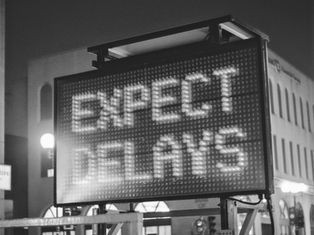 Road sign warning or expected delays | Ultrabrand