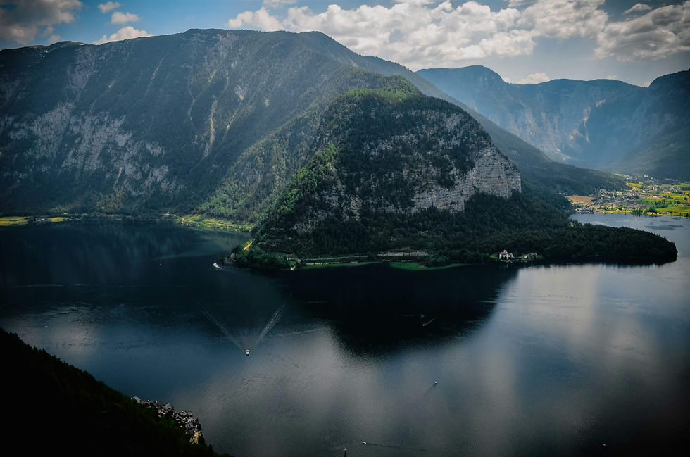 Vue aérienne du Lac d'Annecy | DPZ Drilling