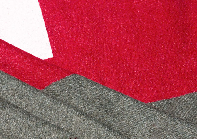 Close Up of Luxury Merino Swiss Army Blanket | Viñas Genève