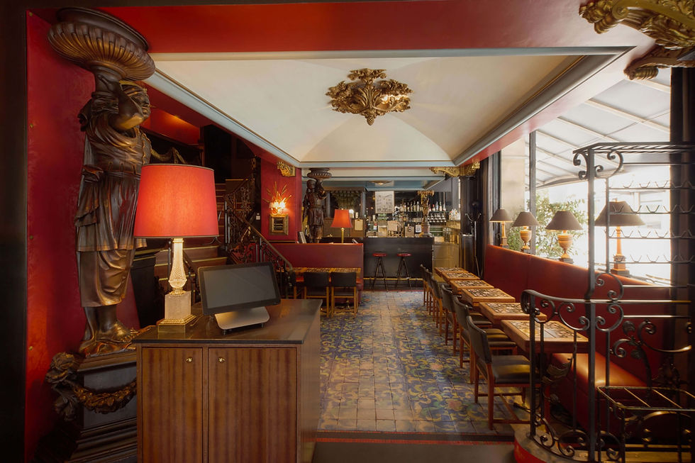 L'intérieur de L'Âge d'Or à Genève