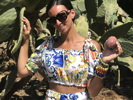 The time I thought it would be smart to hold a fico d'india for a pic...