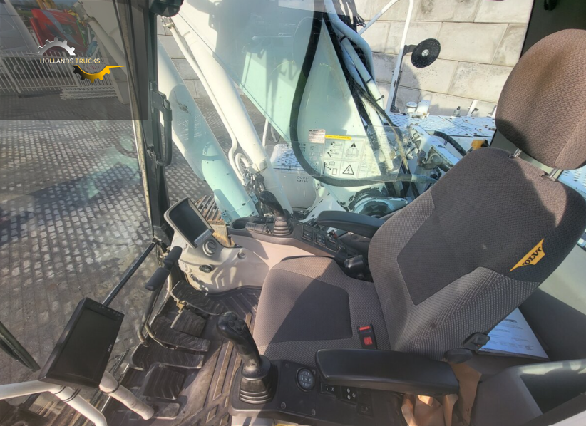 الصورة المصغرة: فولفو EC250 D L