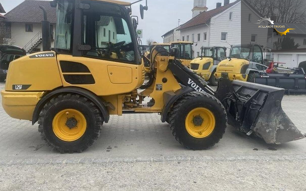 Thumbnail: Volvo l 25f