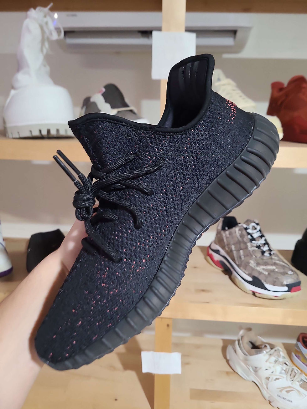 Thumbnail: Yeezy 350 red
