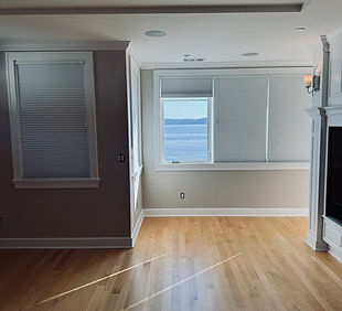 Interior.jpg