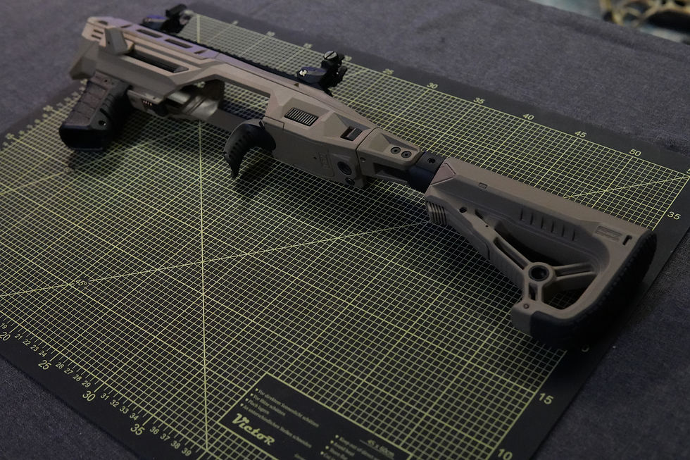 FAB Defense KPOS AMP M4 Chassis mit Anschlagschaft als modulares Conversion Kit für kompatible Pistolenplattformen