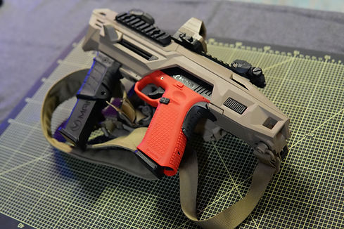 kpos-amp-m4-mantis-titan-x-trainingssetup-mit-sling-und-magazine.JPG