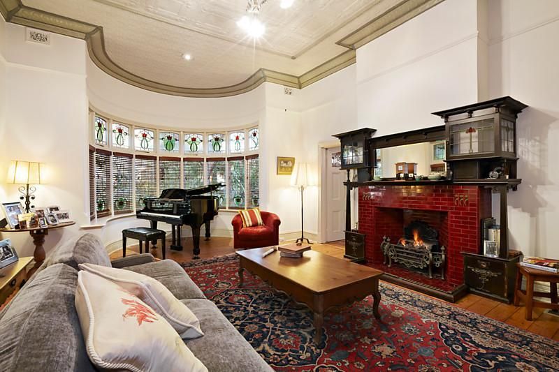 Queen Anne Design