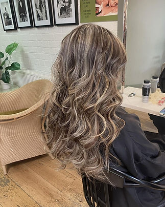 blonde and brunette balayage