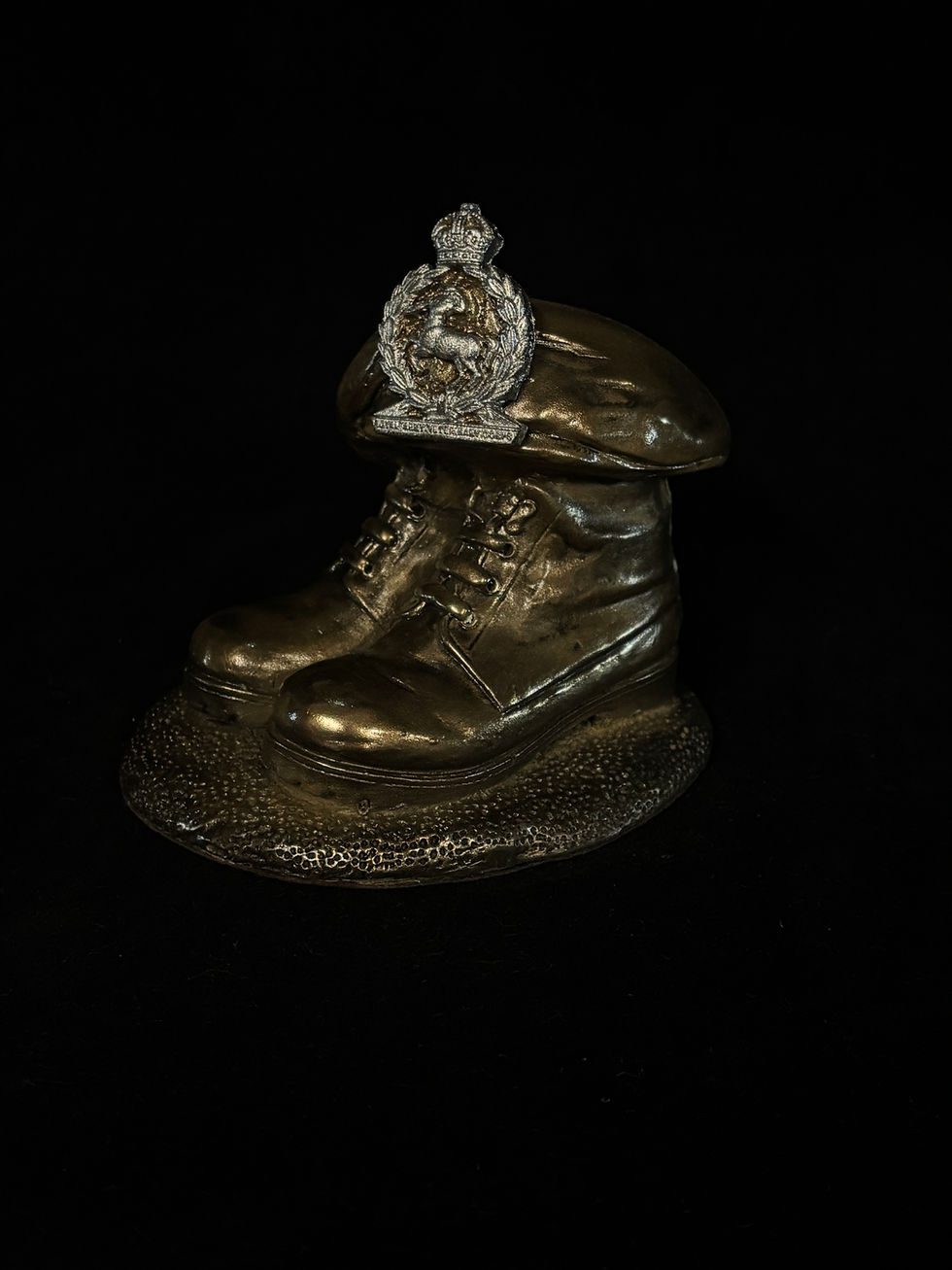 Thumbnail: Boots & Beret Military Figurine – Cold Cast Bronze (With/Without Cast Cap Badge)