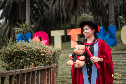 20220724_SharonYap_GradPortrait-25.jpg