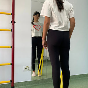 Scolioza - o afectiune tot mai des intalnita in randul copiilor cu varsta intre 9 si 15 ani