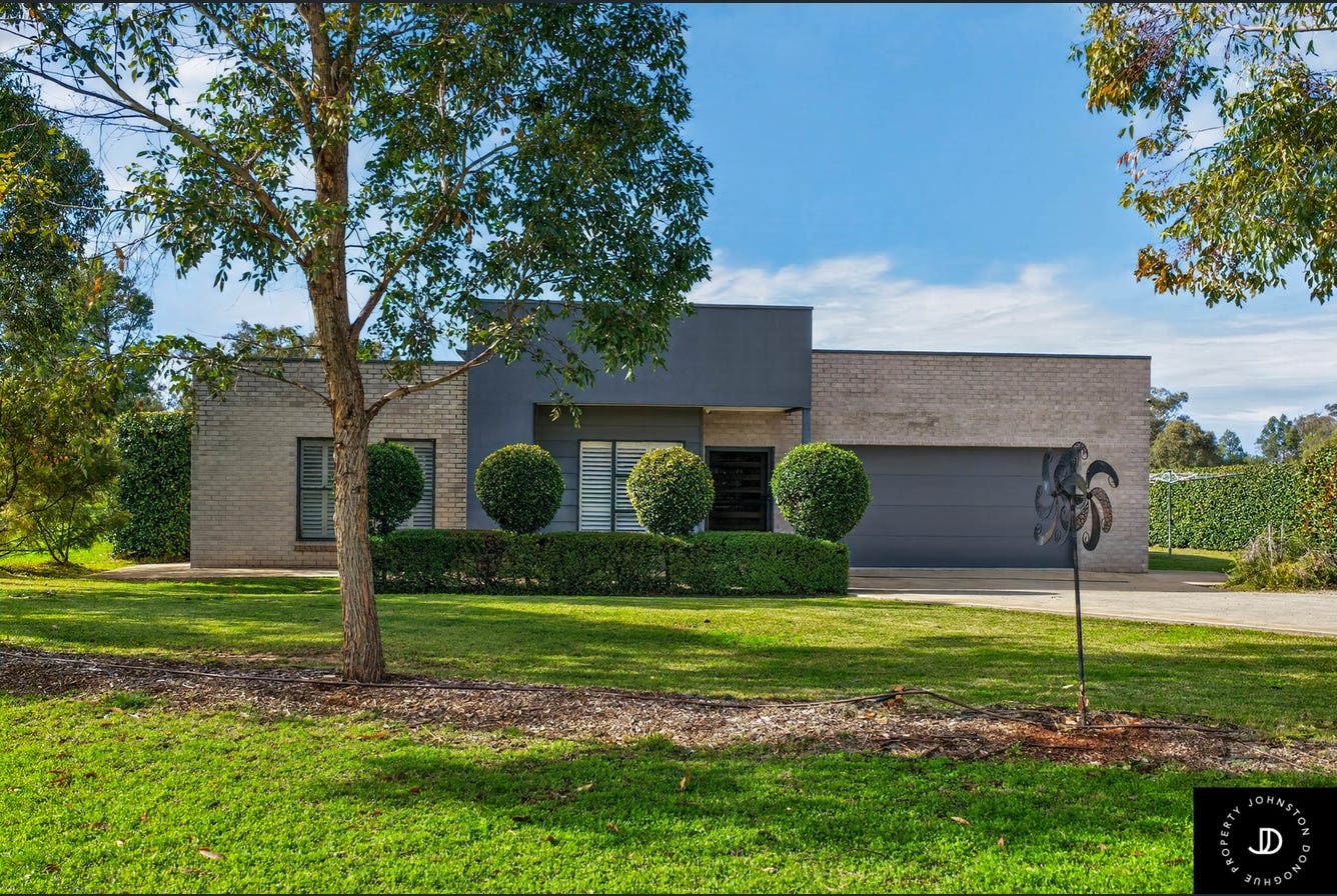 31 Robert Gordon Road, Gunnedah - Image 1