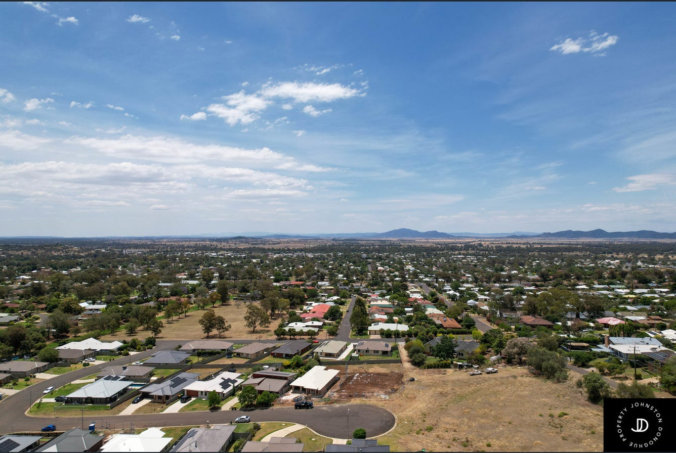 2C/15 Turner Close, Gunnedah - Thumbnail 2