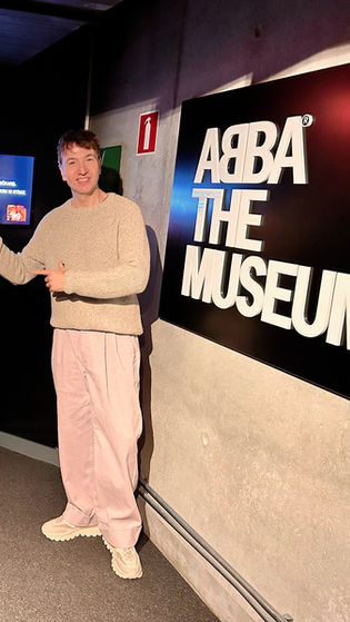 EN EL MUSEO ABBA DE ESTOCOLMO, DONDE PODRÁS CANTAR Y BAILAR A TU GUSTO