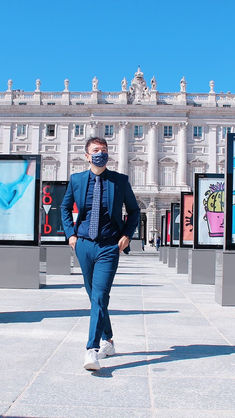 CORBATAS Y MASCARILLAS A JUEGO, LA ORIGINAL IDEA DE “LA SOGA AL CUELLO"