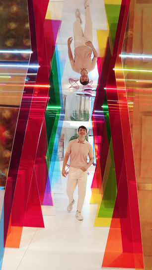 CASA DECOR 2021 CON TOQUE MASCULINO