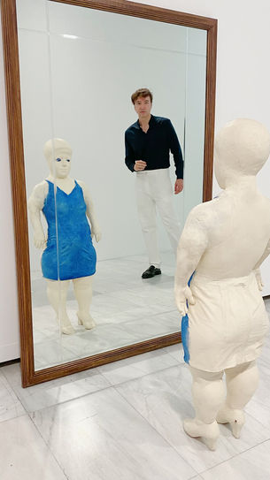 "TODO LO QUE VEO ME SOBREVIVIRÁ", LA IMPACTANTE EXPOSICIÓN PÓSTUMA DE JUAN MUÑOZ