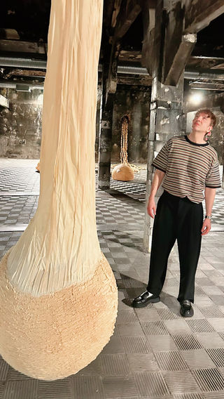 EVA FÀBREGAS LE PONE CORAZÓN (Y CICATRICES) A MATADERO MADRID CON SU EXPOSICIÓN "RESPIRAR CON LA HERIDA"