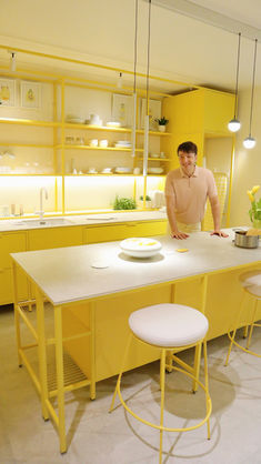 8 COLORES VERANIEGOS QUE SIENTAN BIEN A TODOS LOS HOMBRES