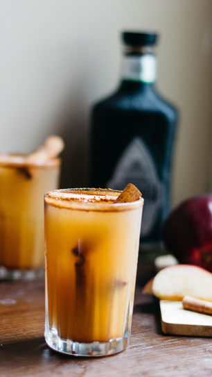 CÓCTEL DE TEQUILA... CON VITAMINAS, MANZANA Y CANELA