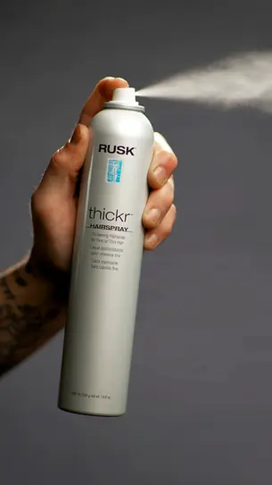 ESTE ES EL SECRETO MEJOR GUARDADO DEL PELO MASCULINO: LA LACA 