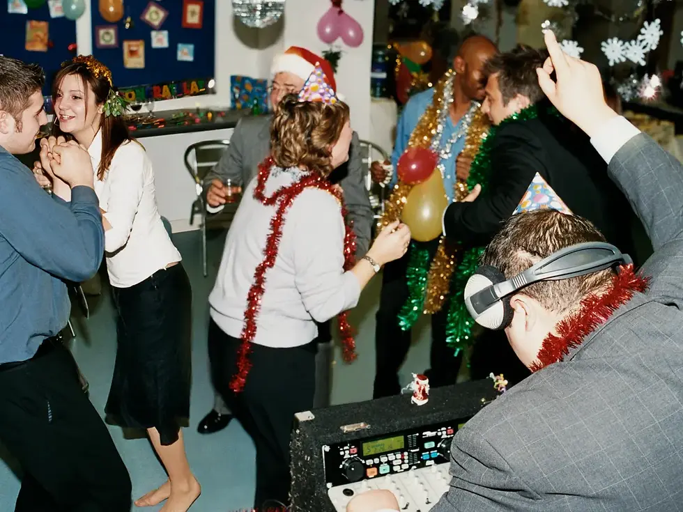 Fiesta de Navidad con compañeros de trabajo. Qué nos ponemos