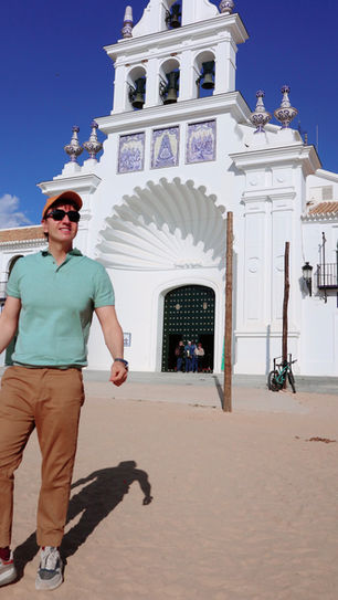 POR QUÉ SI VAS A EL ROCÍO SEGURO QUE VOLVERÁS